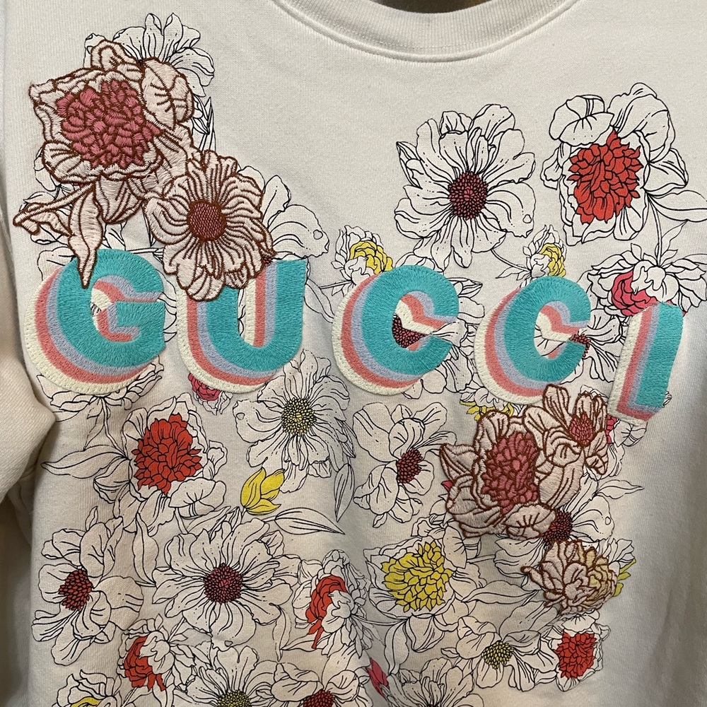 Gucci Floral Embroidered Sweatshirt